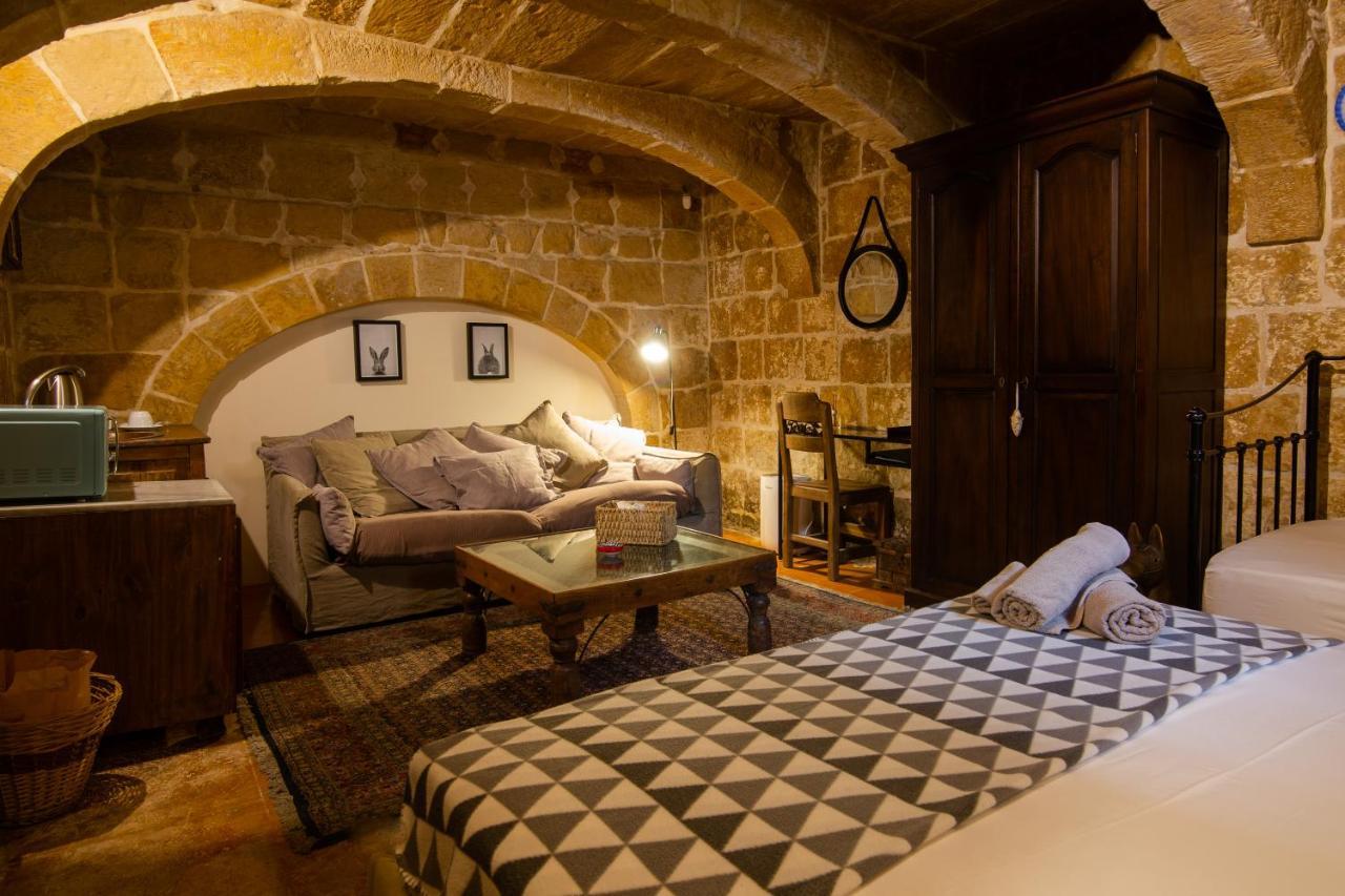 The Burrow 2*